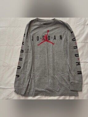 Jordan Gray Long Sleeve Tee with Red Jumpman KIDS XL 13-15 YRS